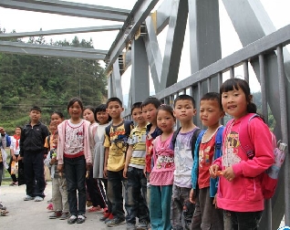 首座“茅以升公益橋”竣工儀式（重慶電視臺(tái)播報(bào)）